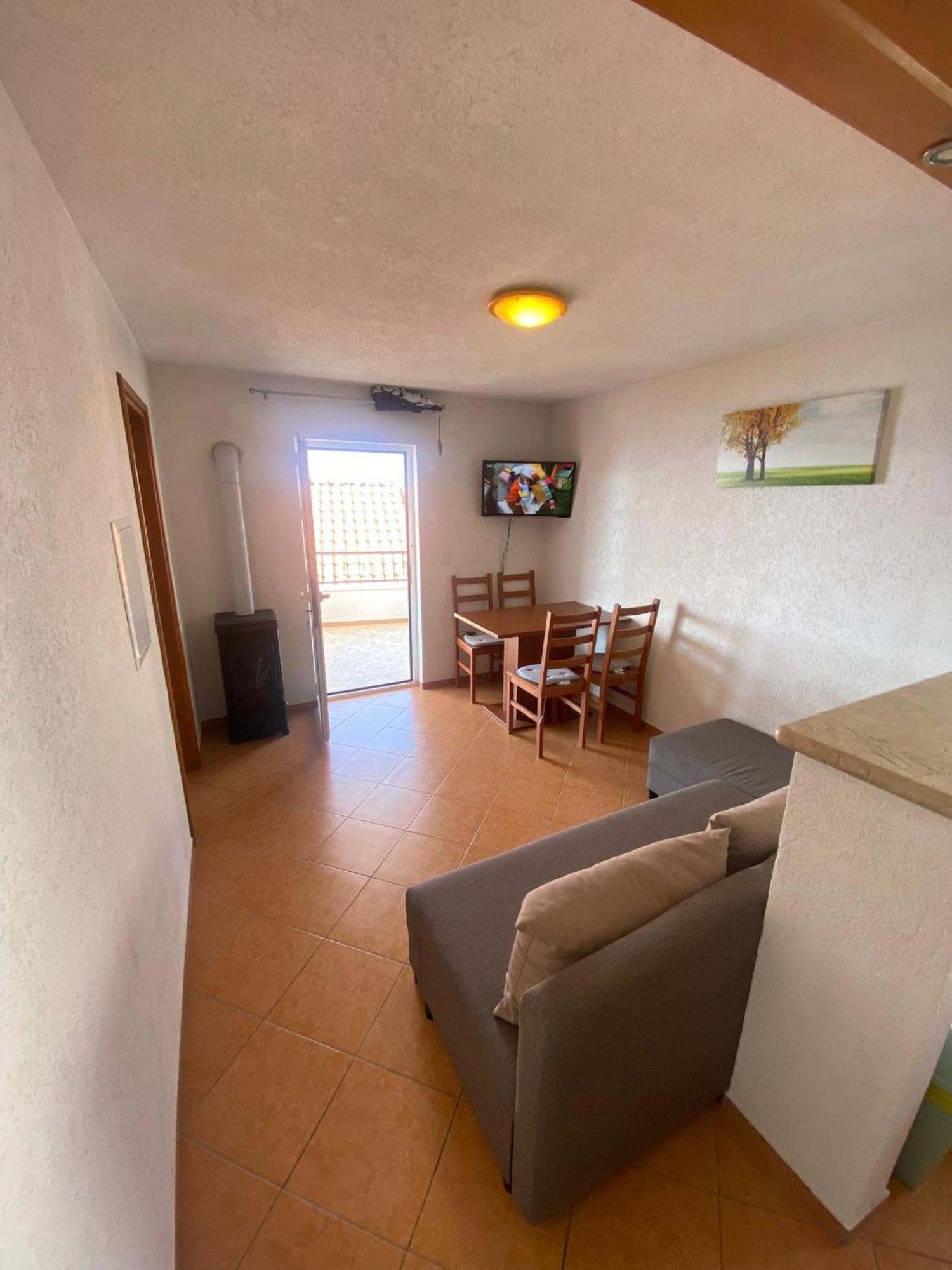 Seaside Secluded Apartments Cove Tvrdni Dolac, Hvar - 12655 Gdinj Номер фото